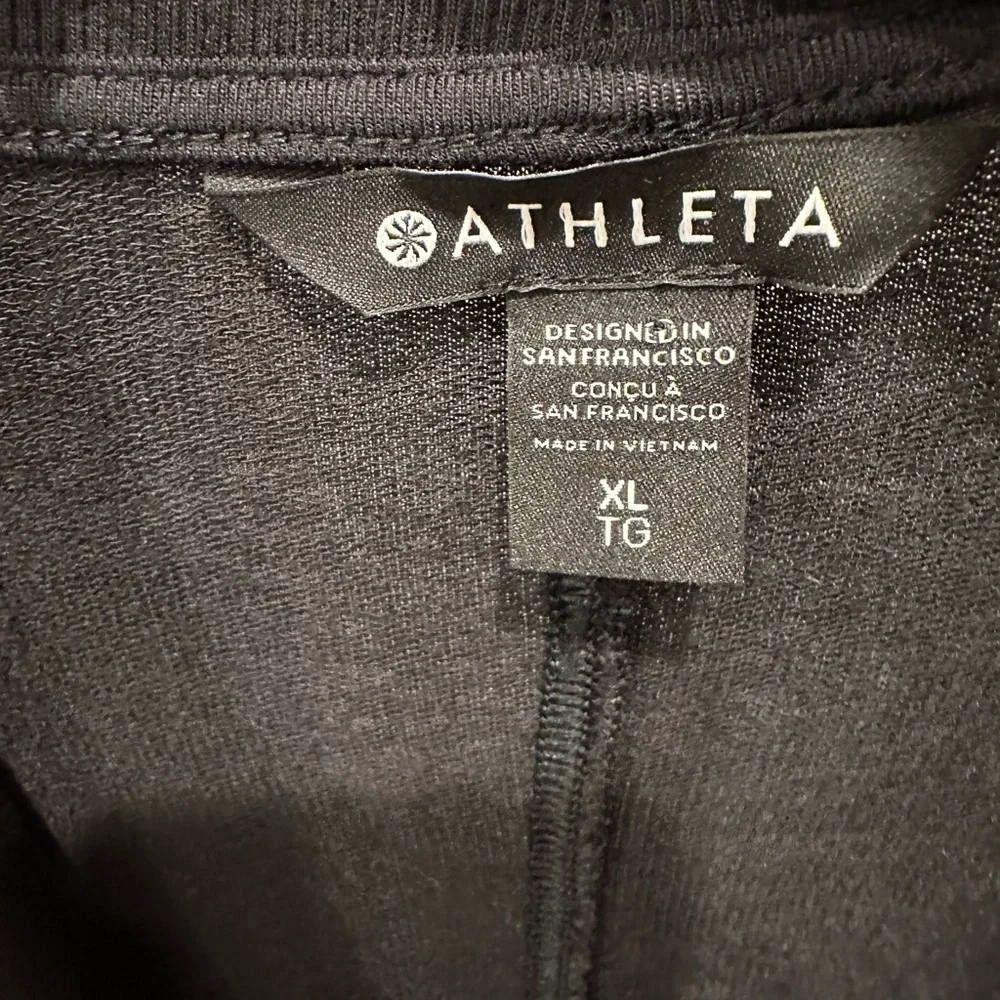 Athleta Women’s Black Pranayama Restore Wrap Sz. XL - NWT - Picture 8 of 9
